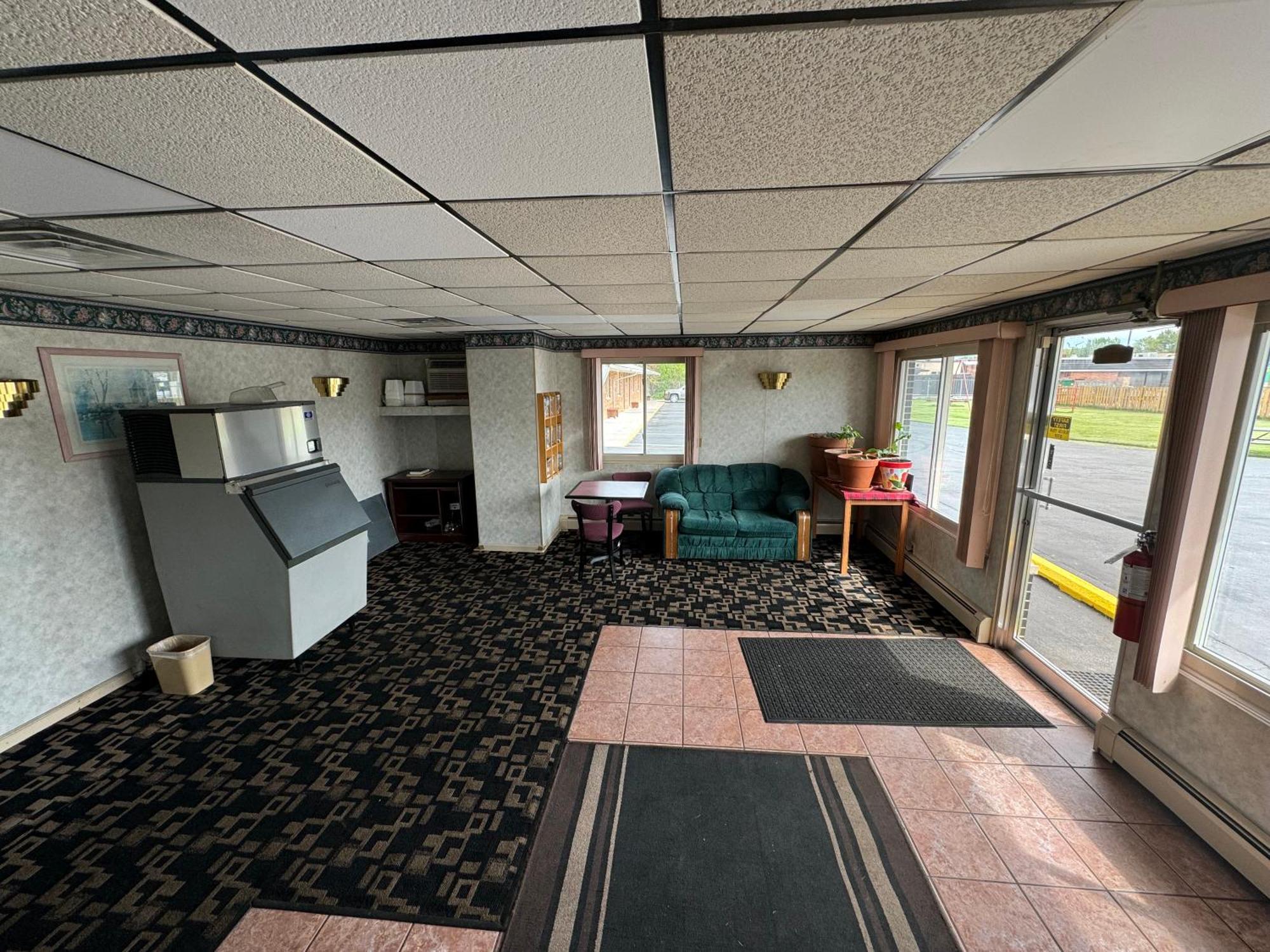 Euclid Motel Бей Сити Екстериор снимка